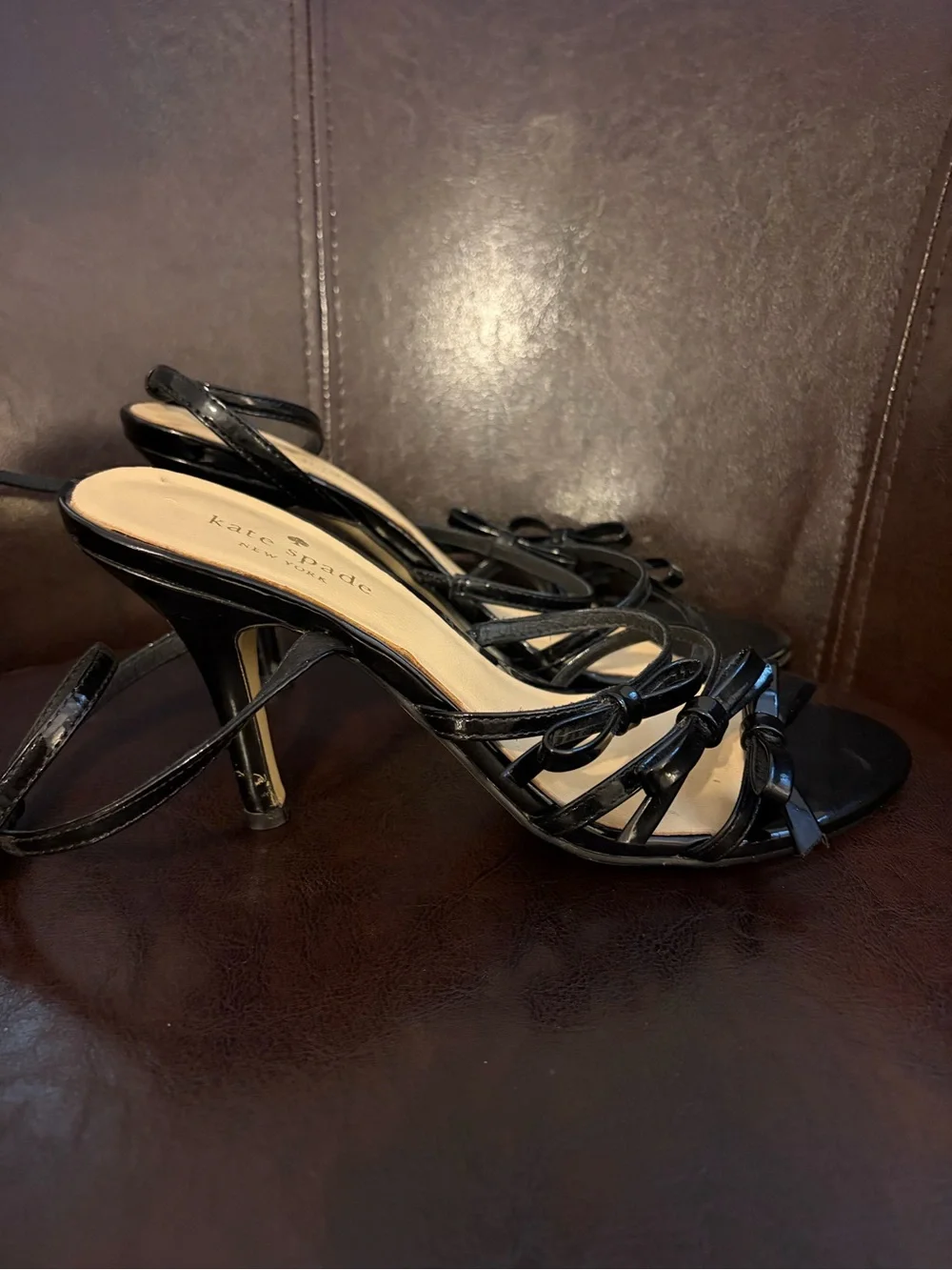 kate spade Black Patent Strappy Bow Heels shoes women’s size 8